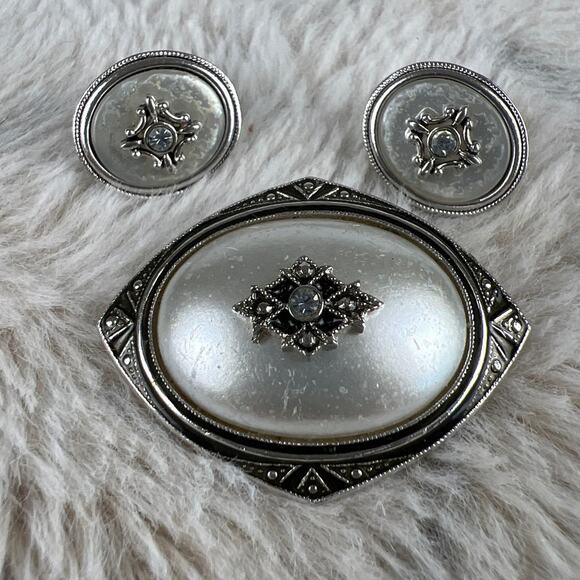 Vintage Avon Pin and Earring Set Earrings can be worn three ways Silver Metal - Picture 10 of 11